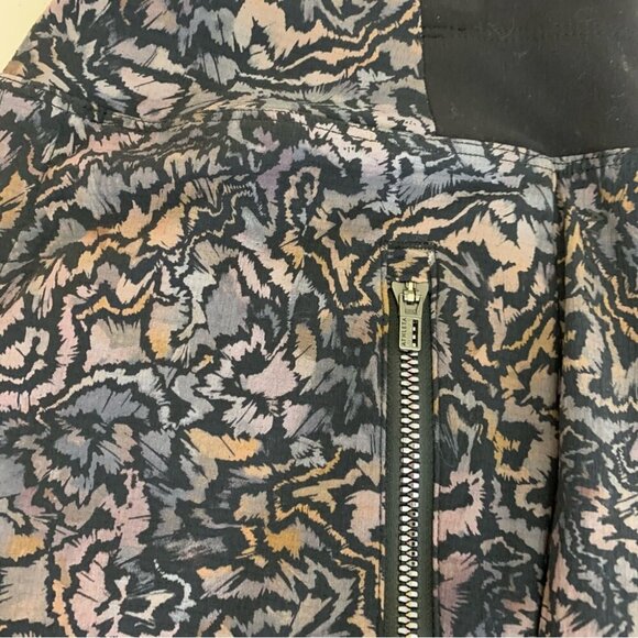 ATHLETA Printed Rip Stop Pull On Activewear Joggers Size 6 - Picture 13 of 13